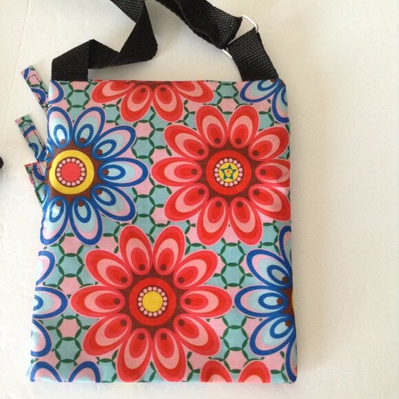 Small Crossbody Bag Waterproof Zippers Travel Wallet Cell Phone Travel - Picture 3 of 3